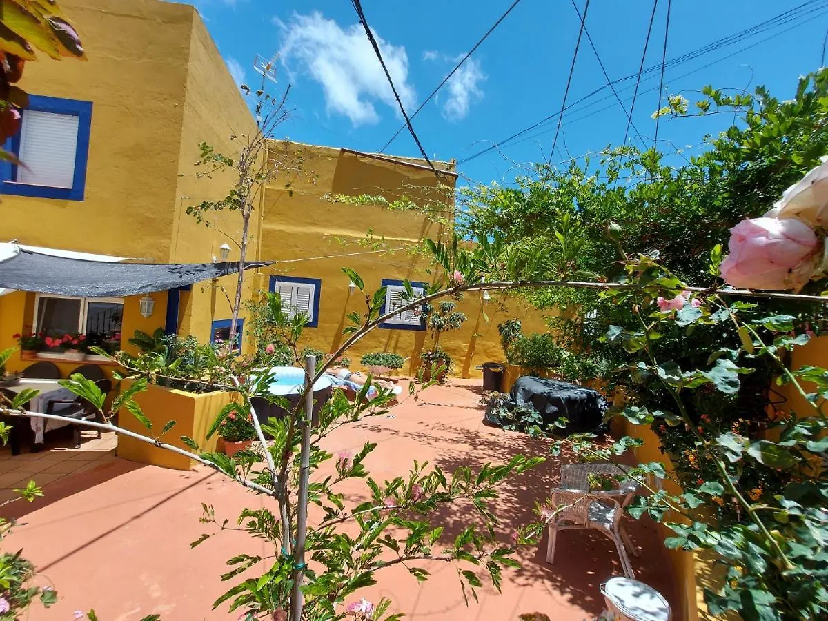 לאס פאלמס דה גראן קנאריה Casa Maestro Lelo - Acogedora Casa Rural Canaria Con Patios Y Jardines De Flores בית נופש לאס פאלמס דה גראן קנאריה